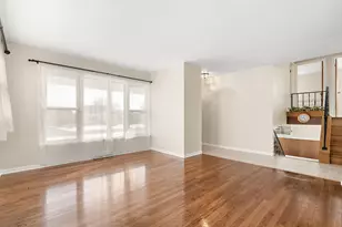 8228 Rutledge St, Merrillville, IN 46410 - Photo 8