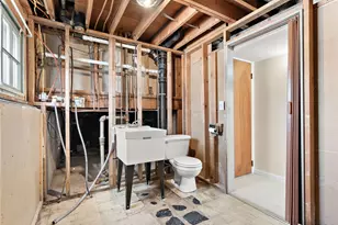 8228 Rutledge St, Merrillville, IN 46410 - Photo 24