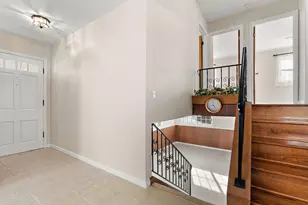 8228 Rutledge St, Merrillville, IN 46410 - Photo 4