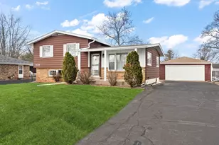 8228 Rutledge St, Merrillville, IN 46410 - Photo 1