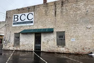 607 Jefferson Ave, La Porte, IN 46350 - Photo 1