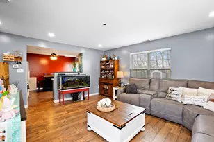 6924 Swan Ln, Schererville, IN 46375 - Photo 4