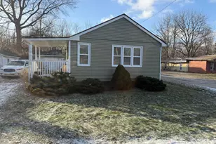 217 E 13 Th Pl, Hobart, IN 46342 - Photo 1