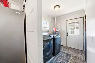 217 E 13 Th Pl, Hobart, IN 46342 - Photo 12