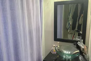 217 E 13 Th Pl, Hobart, IN 46342 - Photo 10