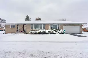 5550 Jefferson Pl, Merrillville, IN 46410 - Photo 1