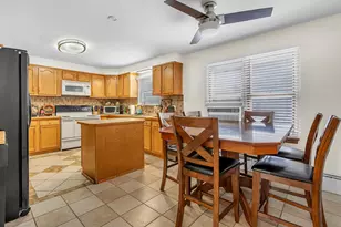 5550 Jefferson Pl, Merrillville, IN 46410 - Photo 6