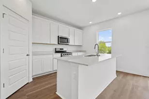 10542 Morse Pl, Crown Point, IN 46307 - Photo 4