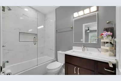 321 Holliday Street, Michigan City, IN 46360 - Photo 12