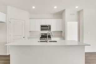 7866 W 106th Pl, Crown Point, IN 46307 - Photo 12