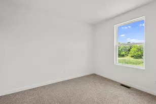 594 Petry St, Hebron, IN 46341 - Photo 16