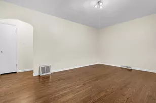 2727 Birch Ave, Whiting, IN 46394 - Photo 4