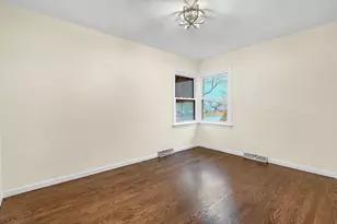 2727 Birch Ave, Whiting, IN 46394 - Photo 6