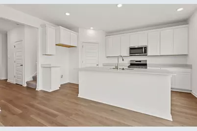 152 Cressmoor Boulevard, Hobart, IN 46342 - Photo 2