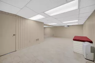 9604 Hawthorne Dr, Munster, IN 46321 - Photo 22