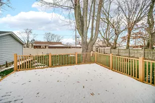 9604 Hawthorne Dr, Munster, IN 46321 - Photo 26