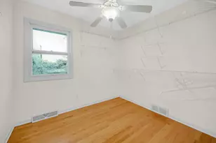 9604 Hawthorne Dr, Munster, IN 46321 - Photo 16