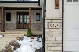 9493 Corydalis Ave, Saint John, IN 46373 - Photo 2