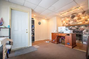 536 Riviera Rd, Valparaiso, IN 46385 - Photo 8