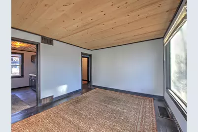 826 Kingsporte Avenue, La Porte, IN 46350 - Photo 4