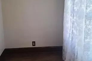 669 S 2nd St, Chesterton, IN 46304 - Photo 4