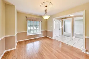 9935 Ashwood Ln, Munster, IN 46321 - Photo 8