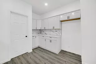 4356 Pennsylvania St, Gary, IN 46409 - Photo 8