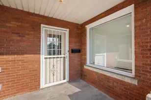 1231 Lakeview Ave, Whiting, IN 46394 - Photo 2