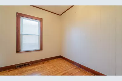 1013 Merrillville Road, Crown Point, IN 46307 - Photo 20