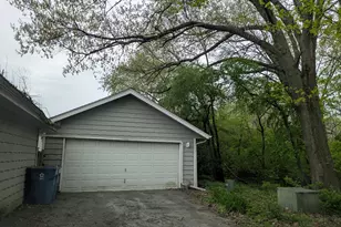 225 Clinton St, Lowell, IN 46356 - Photo 16