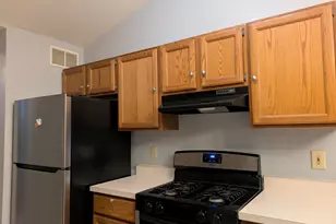 225 Clinton St, Lowell, IN 46356 - Photo 6