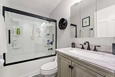 346 E 100 S, Valparaiso, IN 46383 - Photo 14