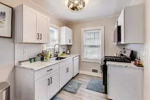 453 Chestnut St, Valparaiso, IN 46385 - Photo 8