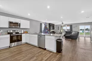 1060 Scipio Dr, La Porte, IN 46350 - Photo 8