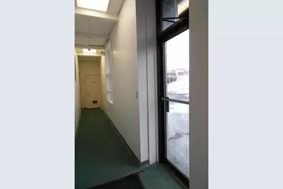 607 Jefferson Avenue #Upper, La Porte, IN 46350 - Photo 6