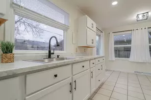 722 Madison St, Michigan City, IN 46360 - Photo 16