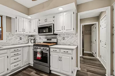 710 Brandonbury Drive, Valparaiso, IN 46383 - Photo 16