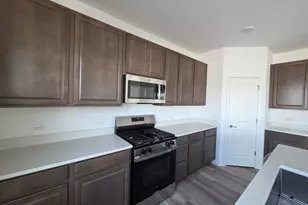 11232 Abigail Dr, Winfield, IN 46307 - Photo 8