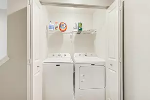 8690 Larkspur Ln, Saint John, IN 46373 - Photo 10