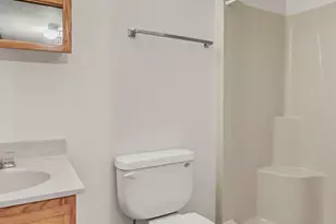 1066 Millpond Rd, Valparaiso, IN 46385 - Photo 16