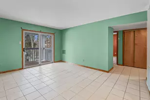 1066 Millpond Rd, Valparaiso, IN 46385 - Photo 2