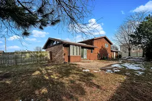 940 Old Beach Rd, Dyer, IN 46311 - Photo 4