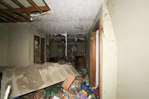 214 S Cory St, Mooreland, IN 47360 - Photo 8