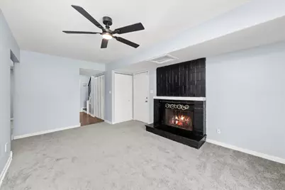 1106 W 61st Avenue, Merrillville, IN 46410 - Photo 6