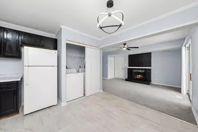 1106 W 61st Avenue, Merrillville, IN 46410 - Photo 8