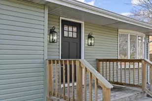 16020 Eastview Pl, Lowell, IN 46356 - Photo 4