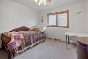 6610 E 3rd Ave, Gary, IN 46403 - Photo 14