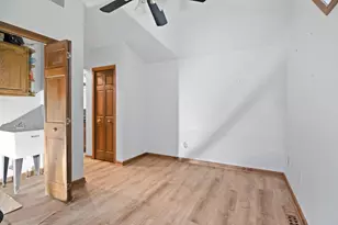 6610 E 3rd Ave, Gary, IN 46403 - Photo 12