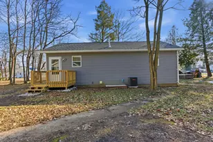 1606 N Longshore Dr, Walkerton, IN 46574 - Photo 18