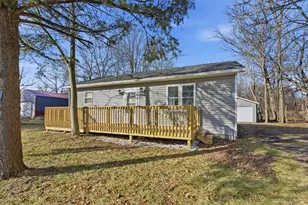 1606 N Longshore Dr, Walkerton, IN 46574 - Photo 1